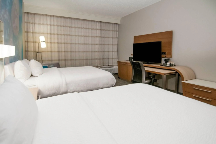 Courtyard By Marriott Bentonville
