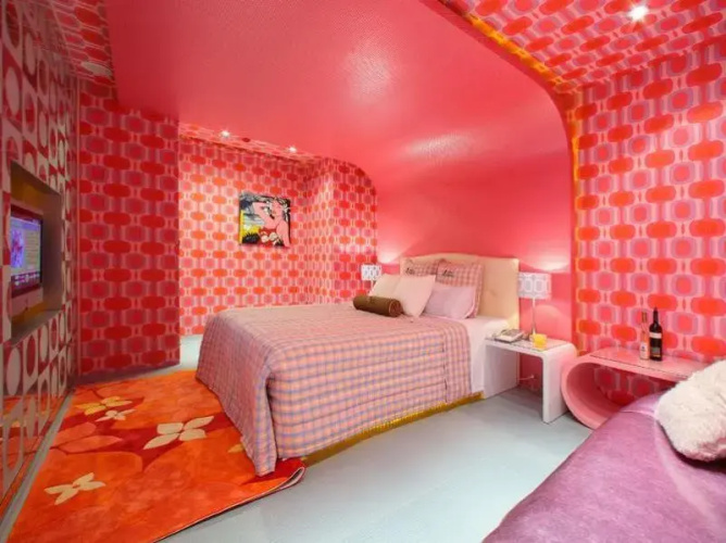 Rainbow Forest Motel