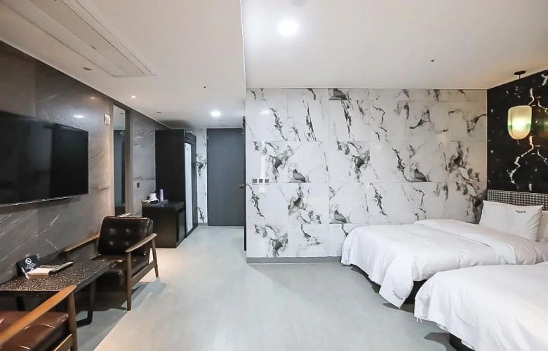 Twin Suite