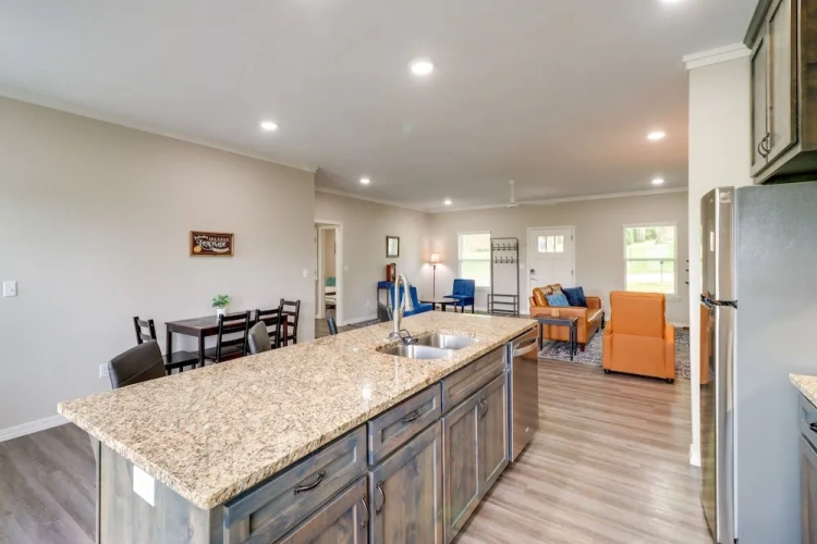 2 Bedrooms Cottage