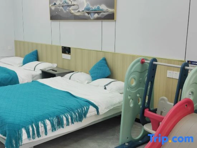 Premium Quadruple room