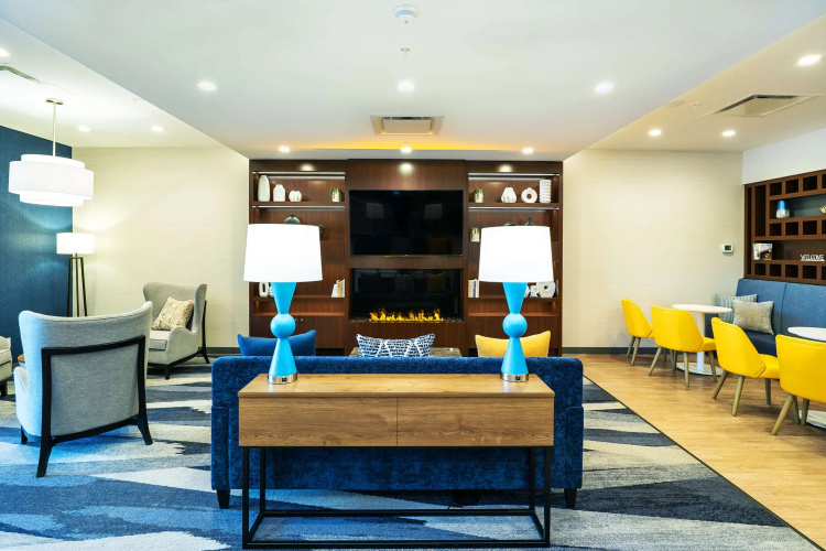 Comfort Suites photo 17