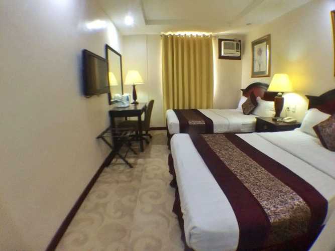 Cindy Kelly Hotel