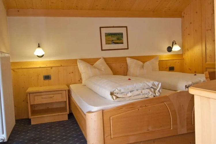 Standard Triple room with balcony