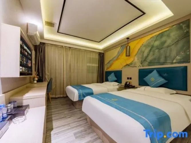 Standard Double room with view