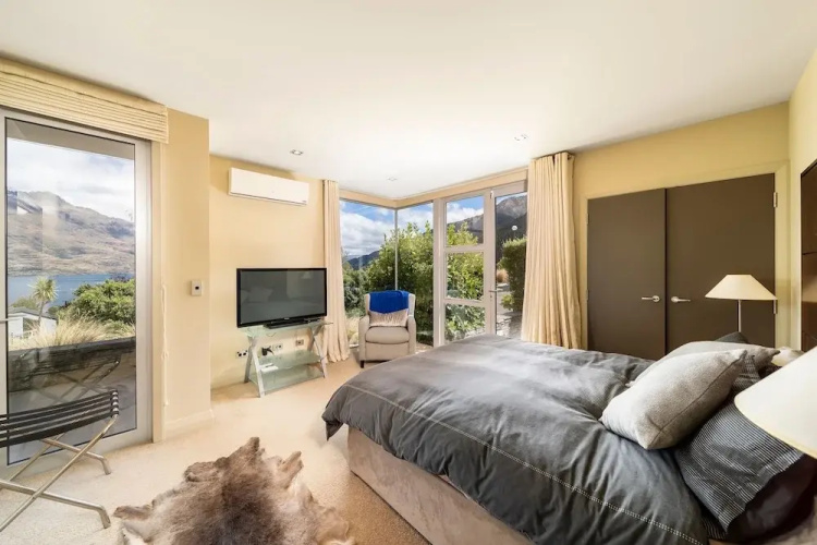 Remarkable Location – Queenstown