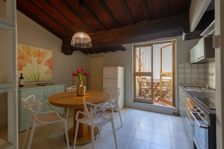 Borgo Albizi Cristina