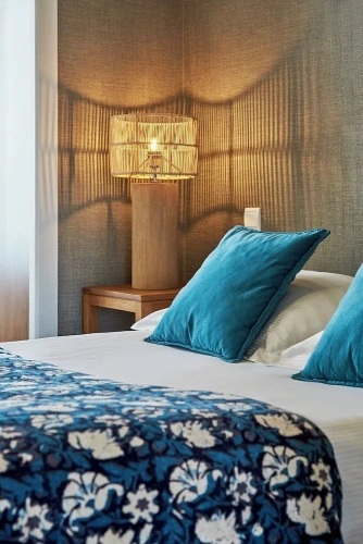 Single Suite with water view
