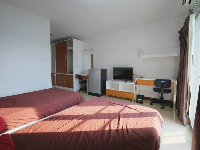 Standard Twin room with balcony