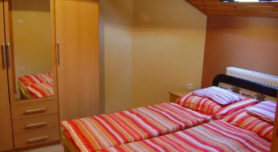 Laura Apartman