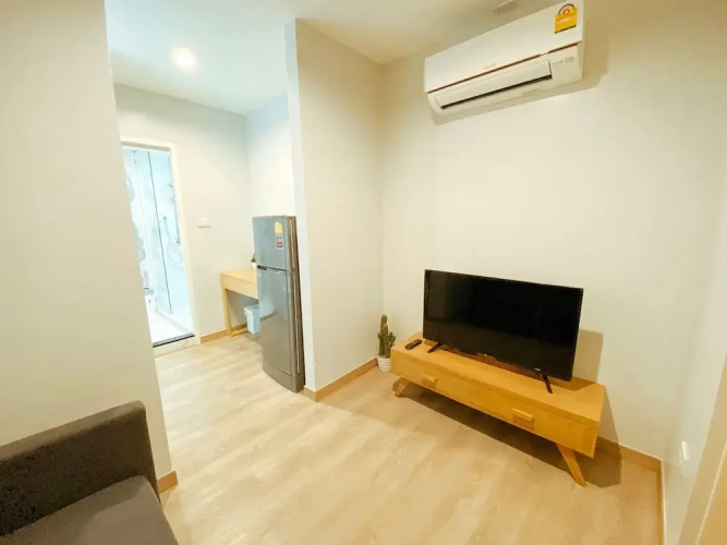 YakThai Poshtel