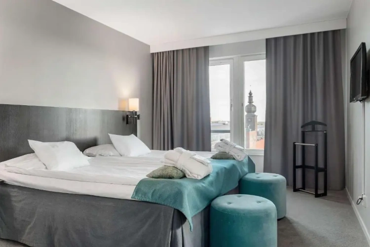 Double Suite