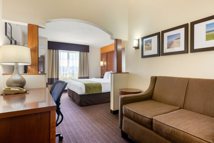 Quadruple Suite