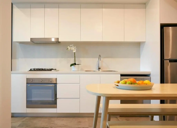 4 Bedrooms Apartment
