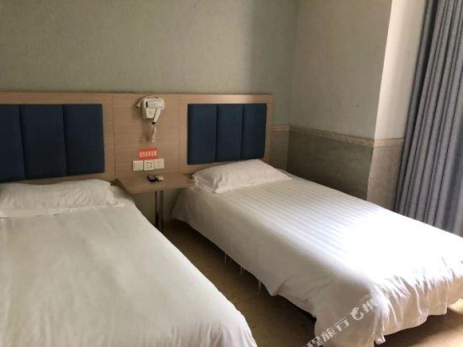 Economy Twin room