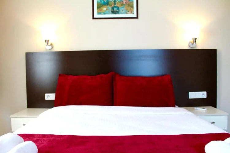 Deluxe Double room with pool view