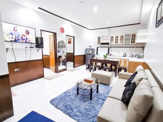2 Bedrooms Standard Family room