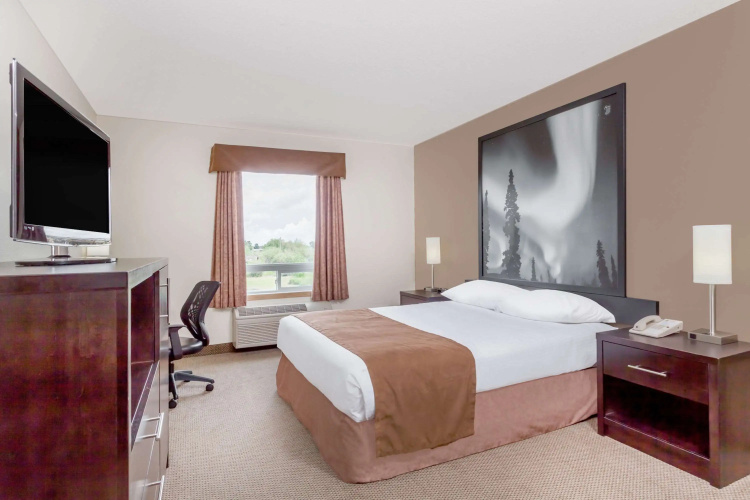 Super 8 by Wyndham Prince Albert