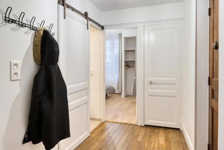 Cosy Appartement Lyon Valmy - parking