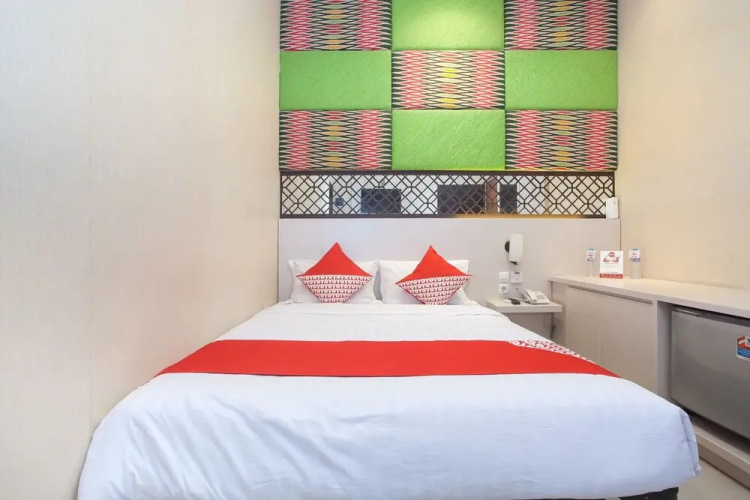 OYO 155 Metro House