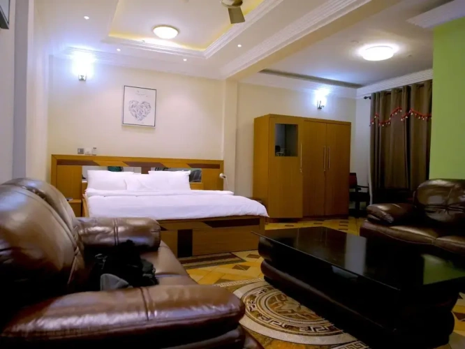 Luxury Suite