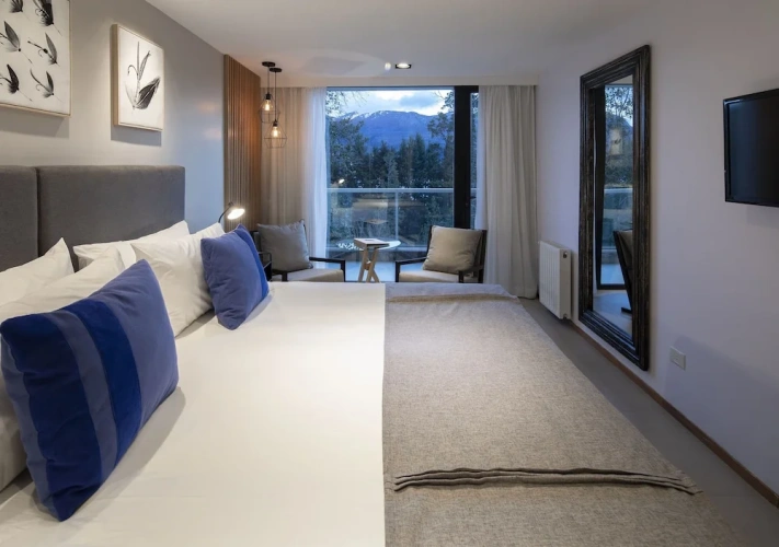 Suite with balcony