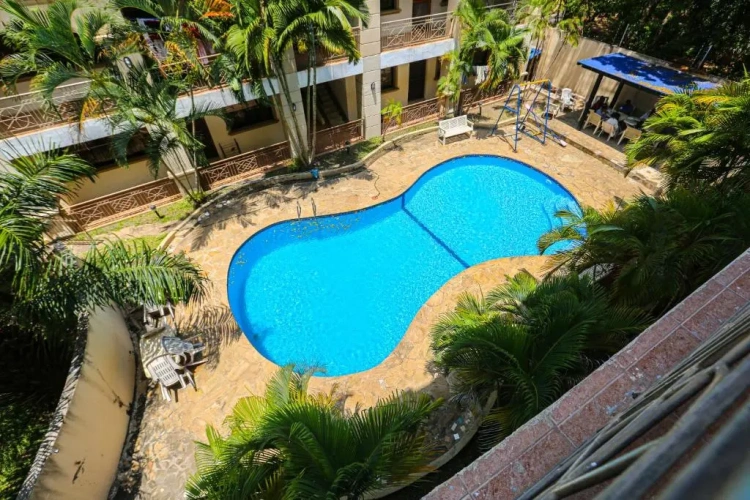 2 Bedrooms Apartment