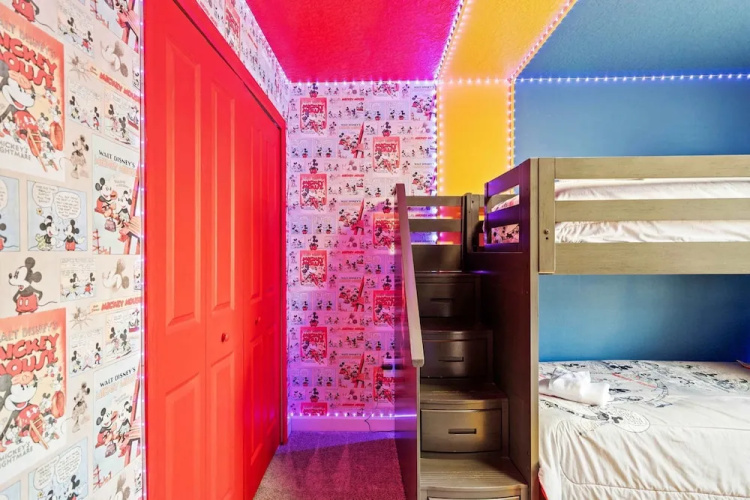 Chic 4BR Home With Mickey Star Wars Rooms
