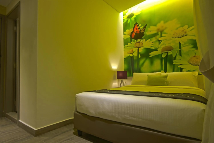 J8 Hotel