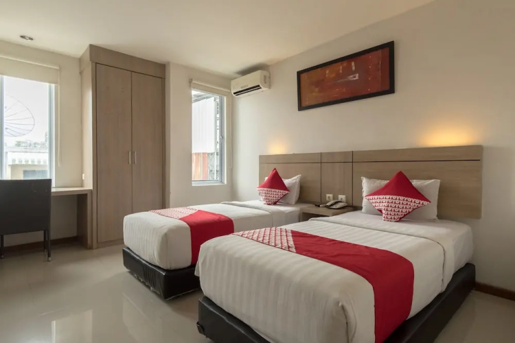 Putra Mulia Hotel