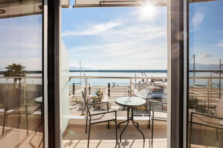 Georgia seaview apartment A3