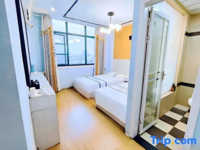 Triple Suite