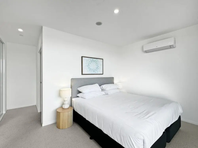 Deluxe 3-bed Unit With Views