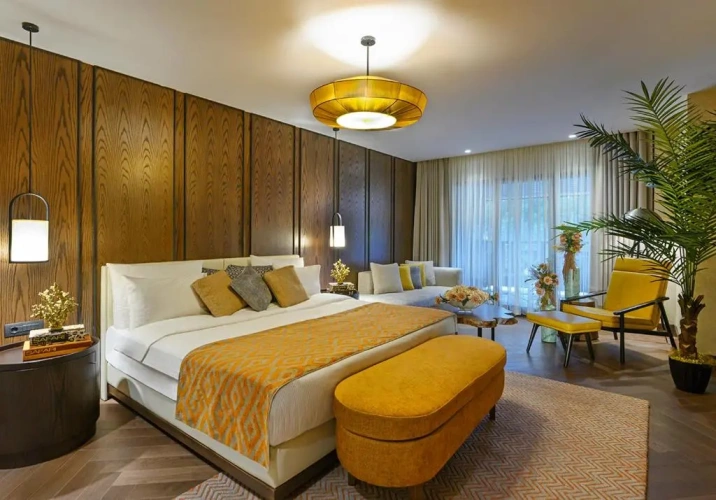 Presidential Double Suite with forest view