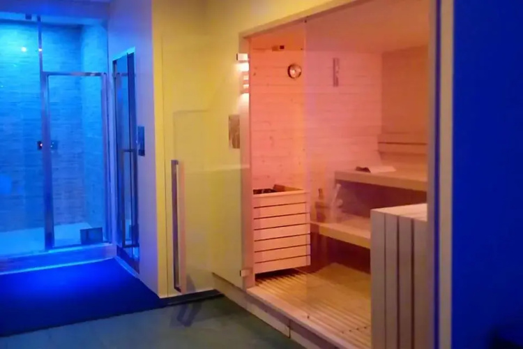 Hotel Lion Noir