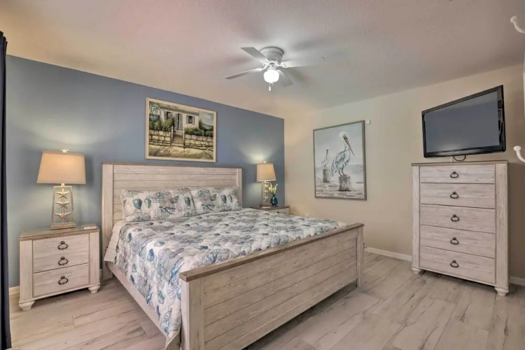 Canal-front Palm Coast Home w/ Pool, Theater Room!