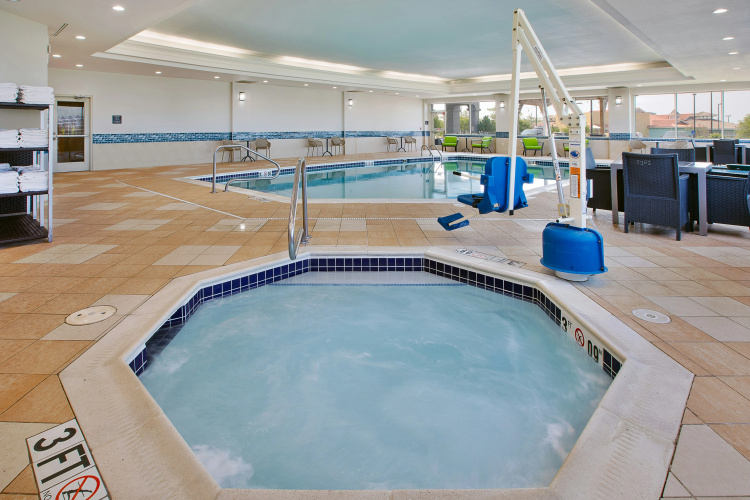 Hampton Inn & Suites Cleveland-Beachwood photo 16