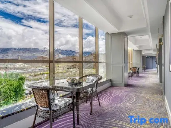 LANOU Hotel (Daocheng Binhe Road)