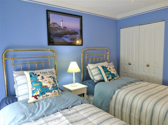 112 Chilton - 2 Bedroom Condo