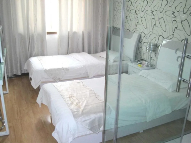 Lingyu Express Hotel
