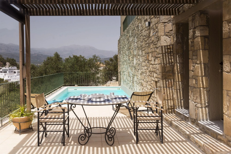 Istron Villas