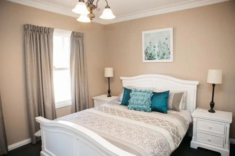 2 Bedrooms Cottage
