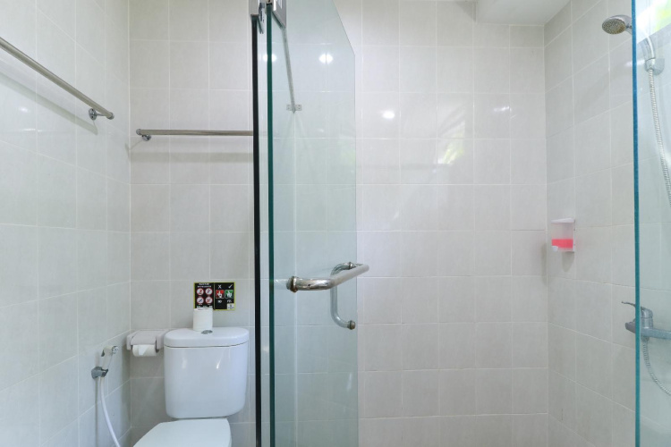 Adhi Dharma Hotel