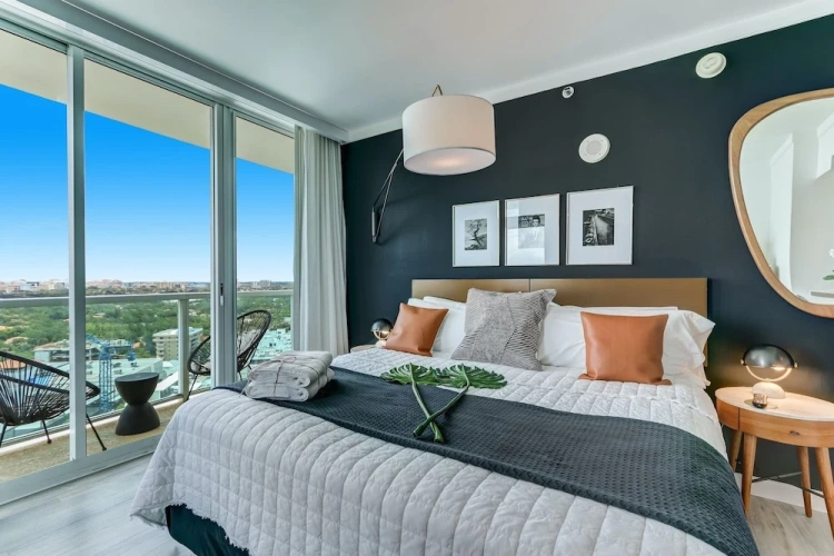 Deluxe Studio with balcony and with city view