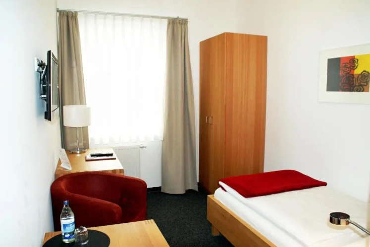 Standard Double room with view