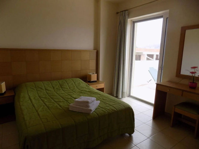 Manolis Apartments