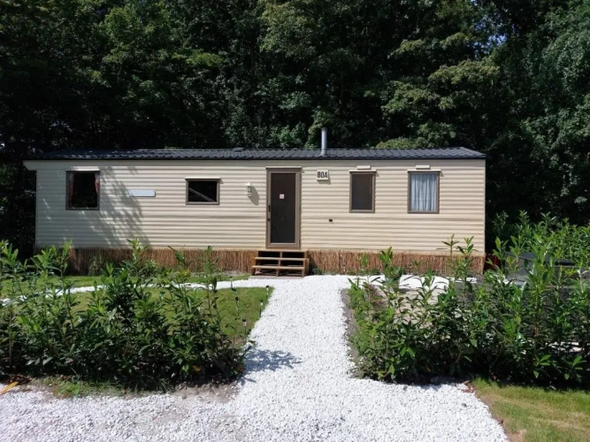 2 Bedrooms Chalet