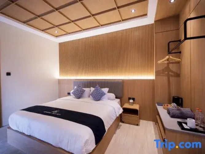 1 Bedroom Suite with balcony