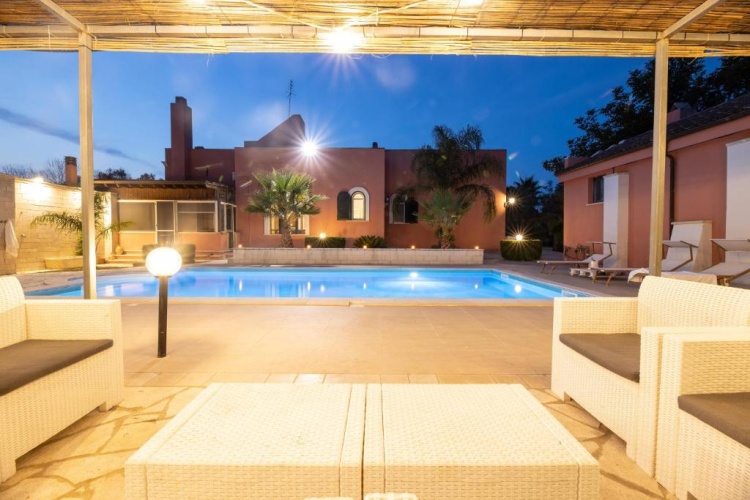 Deluxe Villa