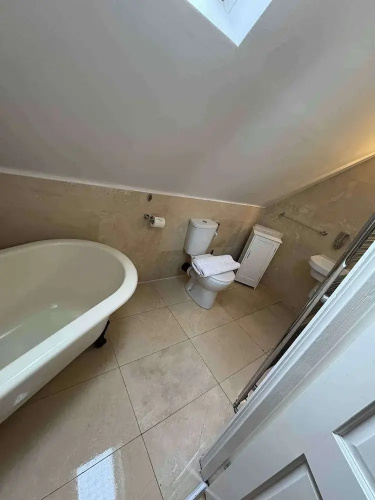 Modern Apartment - Quiet Location